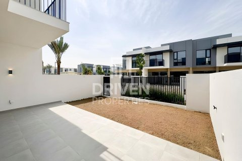 Villa en venta en The Valley, Dubai, EAU 3 dormitorios, 174 m2 № 654213 - foto 15