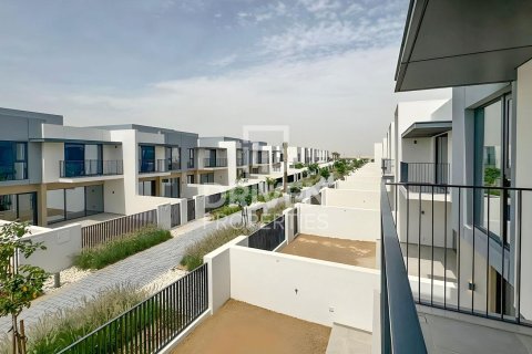 Villa en venta en The Valley, Dubai, EAU 3 dormitorios, 174 m2 № 654213 - foto 14