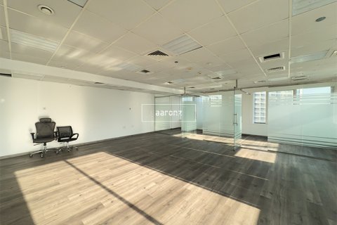 Toimisto Business Bay, Dubai, Arabiemiraatit 135.1 m2 № 642412 - kuva 2