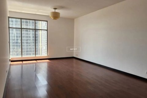 Appartement te huur in Jumeirah Lake Towers, Dubai, VAE 2 slaapkamers, 156.1 vr.m., nr 642410 - foto 3