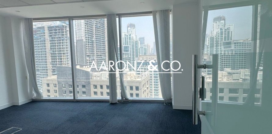 Toimisto Business Bay, Dubai, Arabiemiraatit 92.9 m2 № 642411