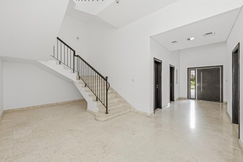 Vila u The Villa, Dubai, UAE 5 spavaćih soba, 1199.19 m2 Br. 748310 - fotografija 10