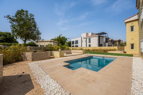 Vila u The Villa, Dubai, UAE 5 spavaćih soba, 1199.19 m2 Br. 748310 - fotografija 16