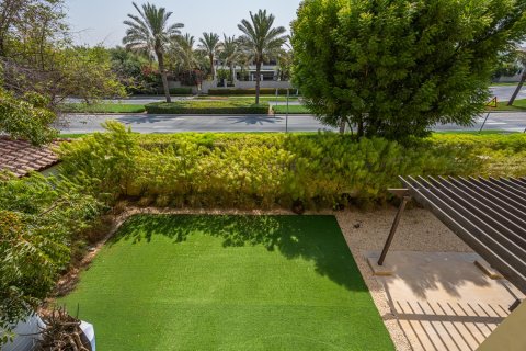Vila u The Villa, Dubai, UAE 5 spavaćih soba, 1199.19 m2 Br. 748310 - fotografija 25