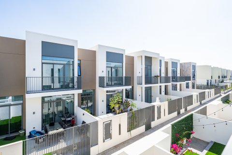 טאונהאוס למכירה ב Arabian Ranches 3, Dubai, איחוד האמירויות  3 חדרי שינה, 179.73 מ"ר, מספר 749254 - תמונה 2