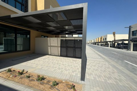 Kuća u nizu u gradu Sharjah, UAE 4 spavaće sobe, 255.48 m2 Br. 749252 - Slika 3