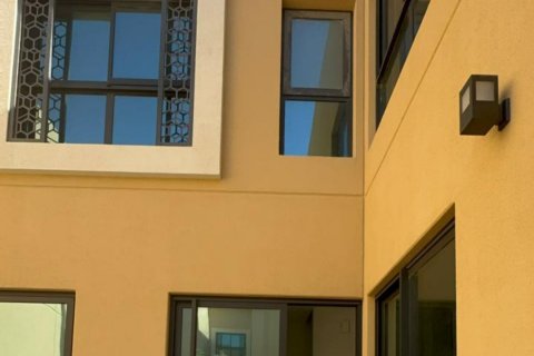 Kuća u nizu u gradu Sharjah, UAE 4 spavaće sobe, 255.48 m2 Br. 749252 - Slika 21