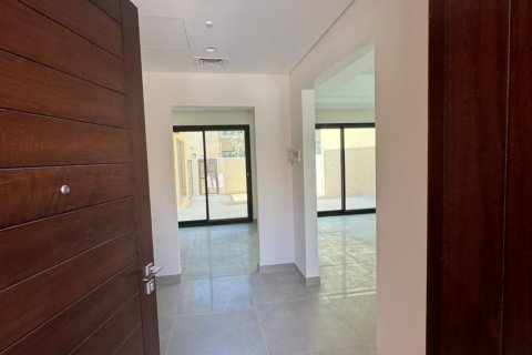 Kuća u nizu u gradu Sharjah, UAE 4 spavaće sobe, 255.48 m2 Br. 749252 - Slika 6