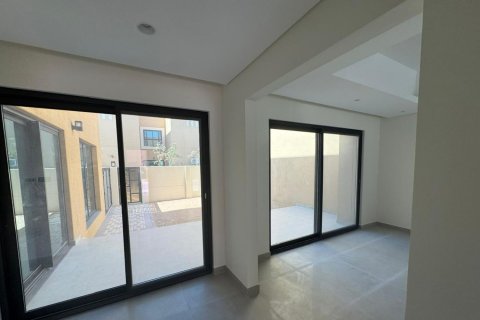 Kuća u nizu u gradu Sharjah, UAE 4 spavaće sobe, 255.48 m2 Br. 749252 - Slika 8