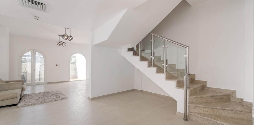 Radhus i Jumeirah Village Circle, Dubai, UAE 4 sovrum, 132.53 kvm Nr. 749229
