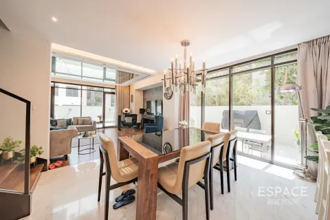 Σπίτι σε DAMAC Hills (Akoya by DAMAC), Dubai, ΗΑΕ 3 υπνοδωμάτια, 324 τ.μ. Αρ. 649778 - φωτογραφία 4