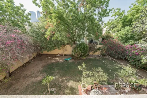 Villa itt: Meadows, Dubai, EAE, 4 hálószoba, 337 m², azonosító: 649779 - fénykép 16