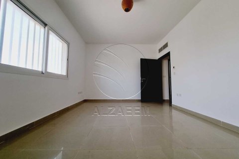 Villa til salgs i Abu Dhabi, Emiratene 3 soverom, 225 kvm Nr. 662970 - Foto 9
