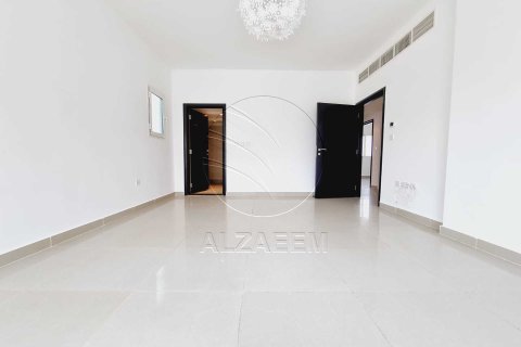 Villa til salgs i Abu Dhabi, Emiratene 3 soverom, 225 kvm Nr. 662970 - Foto 8