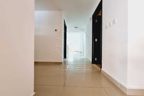 Villa til salgs i Abu Dhabi, Emiratene 3 soverom, 225 kvm Nr. 662970 - Foto 3