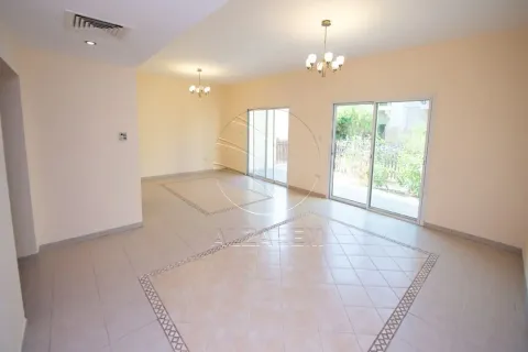 Huvila Abu Dhabi, Arabiemiraatit 3 makuuhuonetta, 172 m2 № 662967 - kuva 6