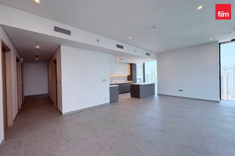 Appartamento a Business Bay, Dubai, EAU 3 camere da letto, 179.5 mq. № 761019