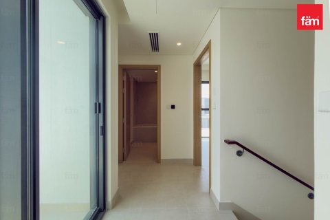 Villetta a schiera in affitto a Dubai, EAU 4 camere da letto, 249.7 mq. № 761018 - foto 12