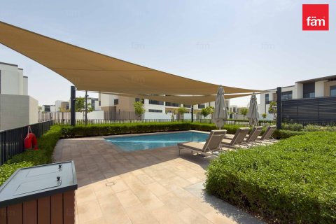 Villetta a schiera in affitto a Dubai, EAU 4 camere da letto, 249.7 mq. № 761018 - foto 19