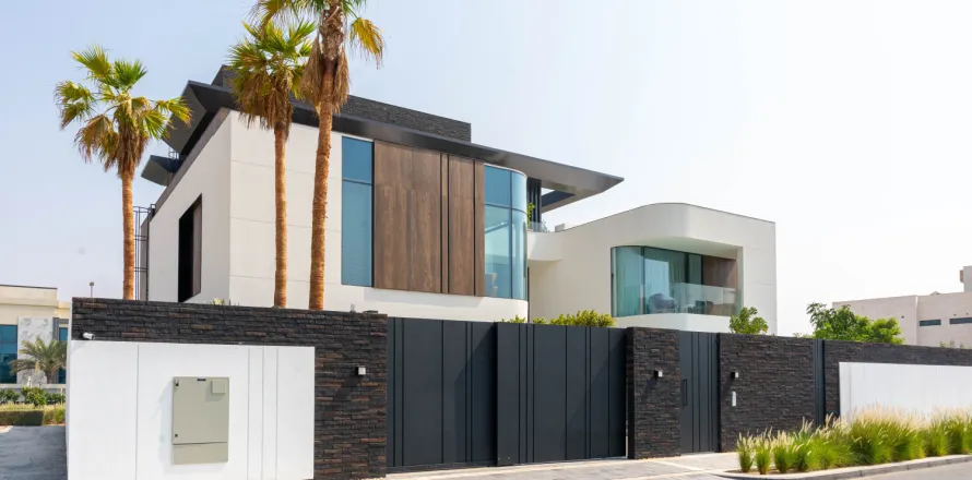 Villa in Palm Jumeirah, Dubai, UAE 6 bedrooms, 1171 sq.m. № 662110