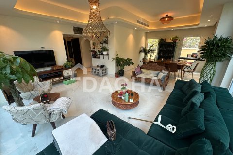 Vilë në Jumeirah Village Triangle, Dubai, Emiratet e Bashkuara Arabe 4 dhoma gjumi, 250 m2. № 706875 - Foto 5