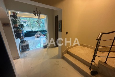 Vilë në Jumeirah Village Triangle, Dubai, Emiratet e Bashkuara Arabe 4 dhoma gjumi, 250 m2. № 706875 - Foto 2