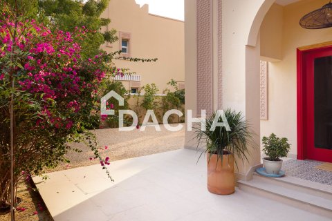 Villa in Jumeirah Village Triangle, Dubai, UAE 2 bedrooms, 280 sq.m. № 706876 - photo 24