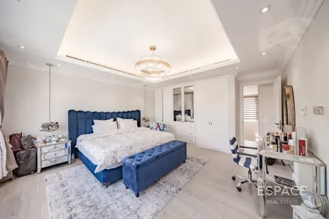 Vila v The Springs, Dubai, SAE 4 spálne, 228 m2 č. 662543 - Fotografia 9