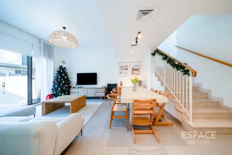 Vilë në Dubai Hills Estate, Emiratet e Bashkuara Arabe 3 dhoma gjumi, 211 m2. № 662545 - Foto 4