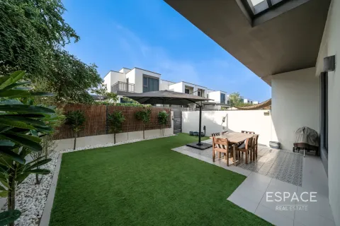 Vilë në Dubai Hills Estate, Emiratet e Bashkuara Arabe 3 dhoma gjumi, 211 m2. № 662545 - Foto 16