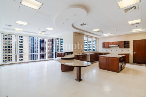 Зняти в оренду квартиру в Джумейра Лейк Тауэрс, Дубай, ОАЕ 5 спалень, 706.60999867м2, № 662540 - фото 15