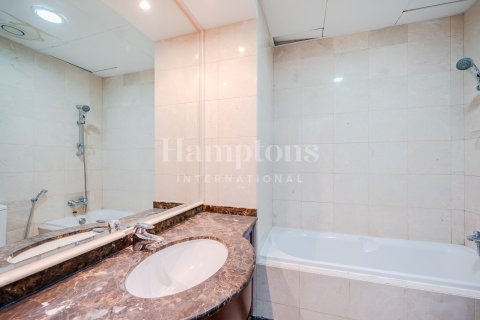 Зняти в оренду квартиру в Джумейра Лейк Тауэрс, Дубай, ОАЕ 5 спалень, 706.60999867м2, № 662540 - фото 17