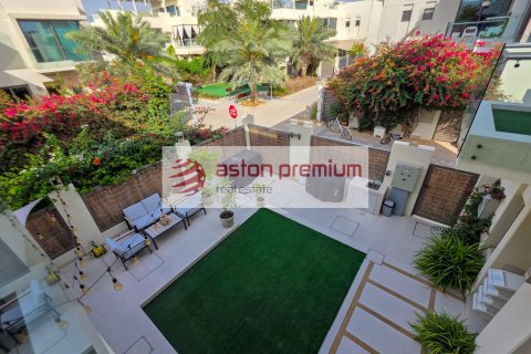 Villa in The Sustainable City, Dubai, UAE 3 bedrooms, 316 sq.m. № 703453 - photo 26