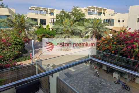 Villa in The Sustainable City, Dubai, UAE 3 bedrooms, 316 sq.m. № 703453 - photo 22