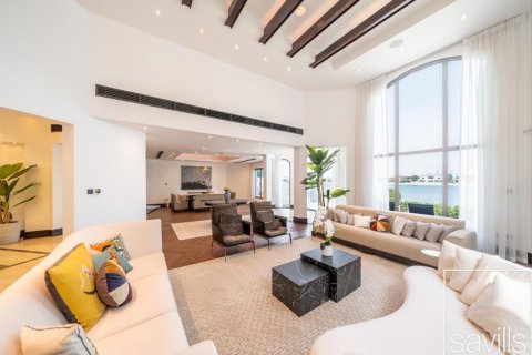 Villa in affitto a Palm Jumeirah, Dubai, EAU 4 camere da letto, 622 mq. № 642084 - foto 1