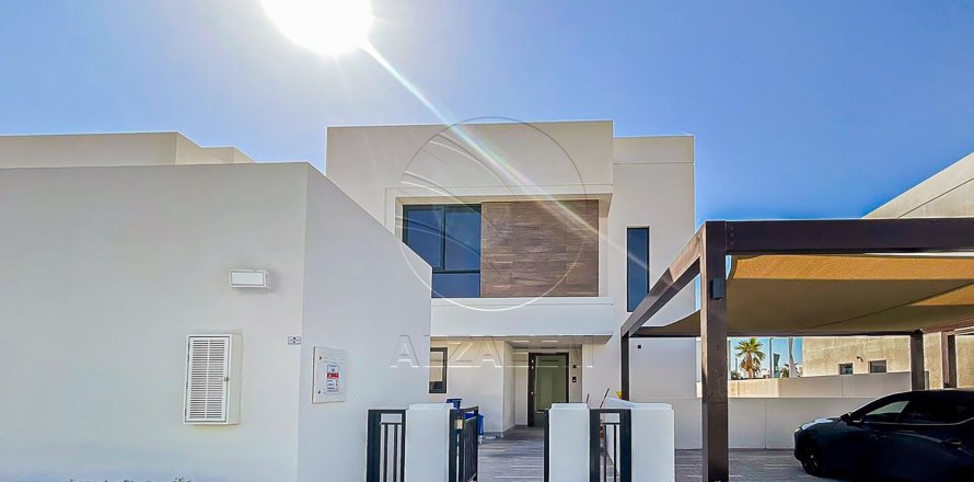 Huvila Yas Island, Abu Dhabi, Arabiemiraatit 3 makuuhuonetta, 348 m2 № 662989