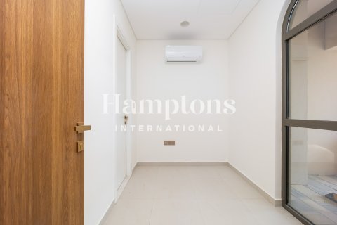 Radový dom v Jumeirah Golf Estates, Dubai, SAE 3 spálne, 264.95935600 m2 č. 702031 - Fotografia 4