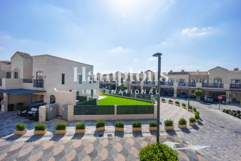Radový dom v Jumeirah Golf Estates, Dubai, SAE 3 spálne, 264.95935600 m2 č. 702031 - Fotografia 16