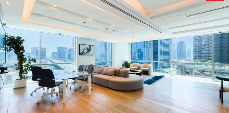 Kancelarija u Business Bay, Dubai, UAE 244.8 m2 Br. 715337