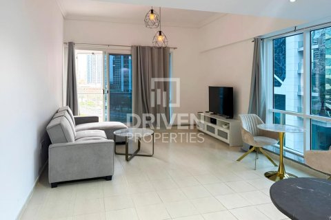 Apartment in Jumeirah Lake Towers, Dubai, UAE 1 bedroom, 69.96 sq.m. № 742422 - photo 6