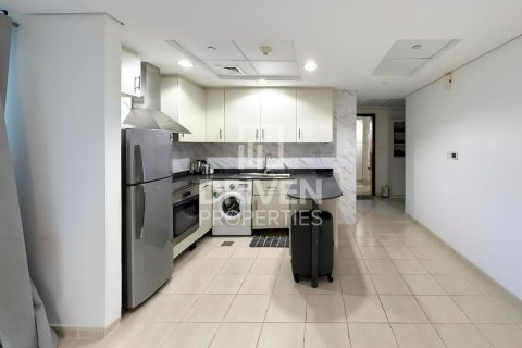 Apartment in Jumeirah Lake Towers, Dubai, UAE 1 bedroom, 69.96 sq.m. № 742422 - photo 10