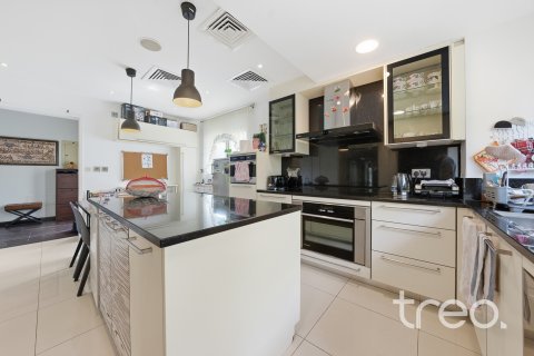 Villa uthyres i Meadows, Dubai, UAE 4 sovrum, 812.07 kvm Nr. 733424 - fotografi 2