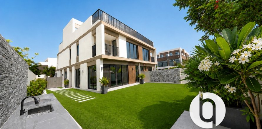 Вилла в Tilal Al Ghaf, Дубай, ОАЭ 4 спальни, 313м2 № 726357
