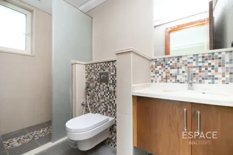 Villa zur Miete in Jumeirah Park, Dubai, VAE 4 Schlafzimmer, 471 m2 Nr. 738230 - Foto 13