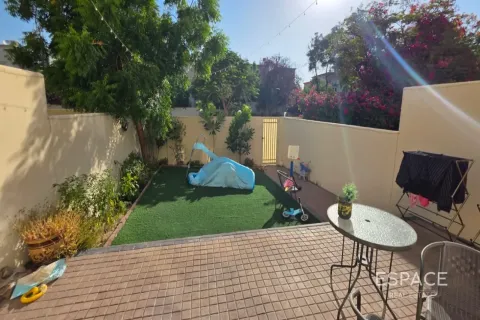 Villa para arrendamento em The Springs, Dubai, EAU 2 quartos, 153 m2 № 738227 - foto 10