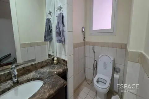 Villa para arrendamento em The Springs, Dubai, EAU 2 quartos, 153 m2 № 738227 - foto 9