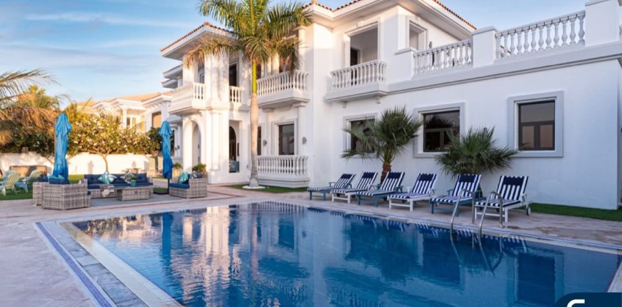 Villa i Palm Jumeirah, Dubai, UAE 6 soveværelser, 1245 kvm № 668485