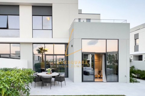 Villa à louer à Al Furjan, Dubai, EAU 4 chambres, 336 m2 № 735976 - photo 1