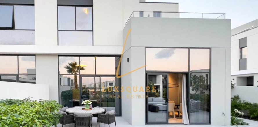 Villa à Al Furjan, Dubai, EAU: 4 chambres, 336 m2 № 735976