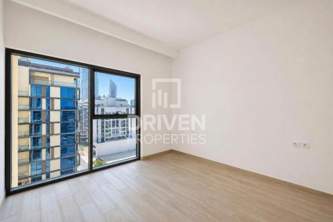 Apartment til salg i Al Satwa, Dubai, UAE 2 soveværelser, 103.49 kvm № 766961 - foto 9